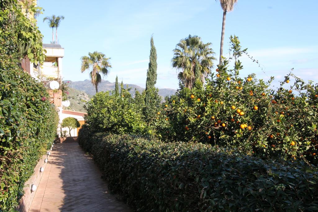 Bayview Apartment - Taormina Holidays Bagian luar foto